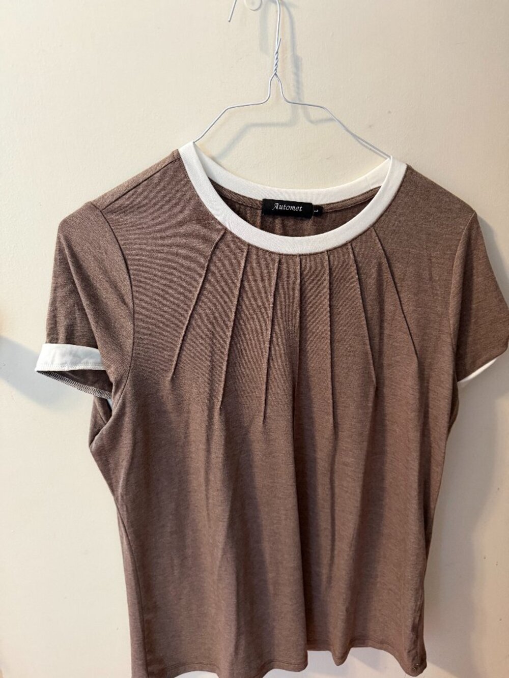 Women's Large Taupe Pleated Contrast Trim Top